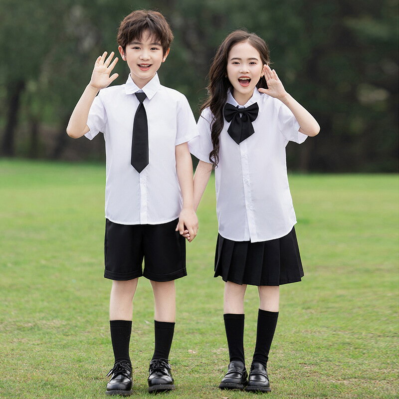 乐天商城 - 小学生 制服 セット 夏 半袖 白シャツ 子供服 男女兼用 卒業写真 撮影衣装 発表会用服 合唱用衣装 司会用衣装 ステージ衣装 男の子 女の子 シャツ ネクタイ 蝶ネクタイ スカート ショートパンツ 学園風 フォーマル キッズ