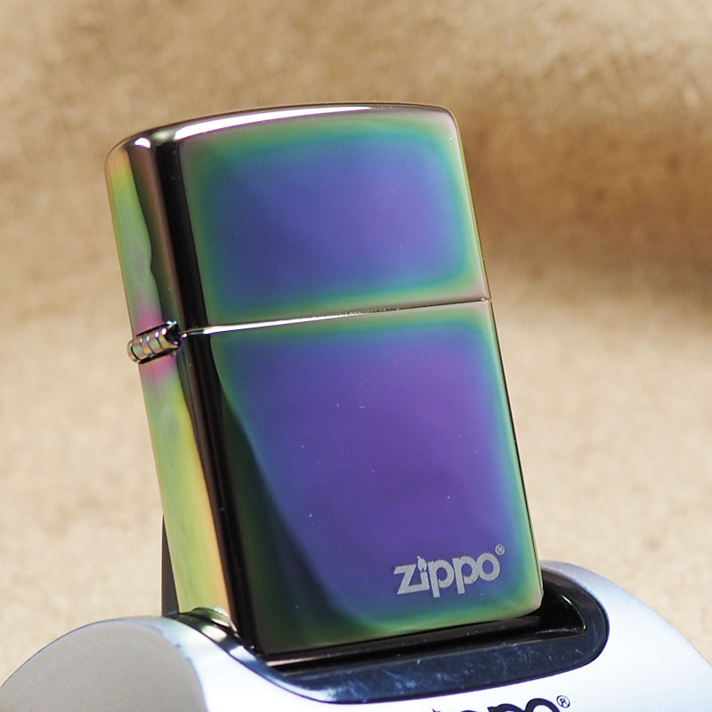 Zippo：2010年製　#151ZL：不思議な輝き