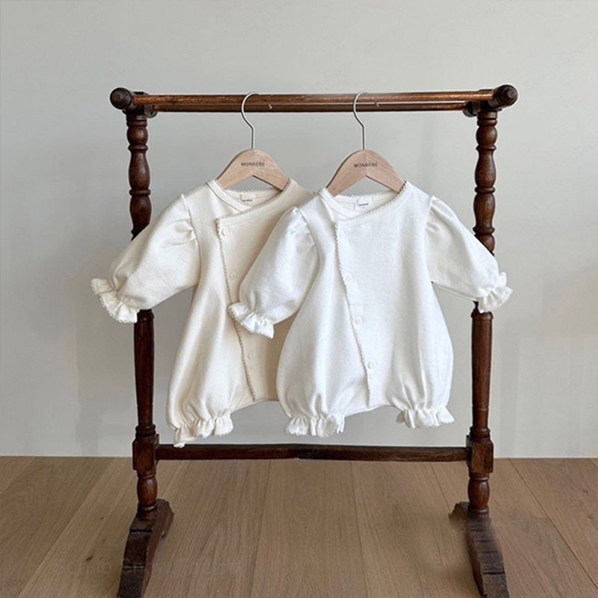 ベビー ロンパース セレモニードレス 退院着 カバーオール 長袖 2点セット ベビー服 女の子 帽子付き ボンネット付き かわいい フォーマル 日常用 お食い初め お宮参り 寝相アート 出産祝い 誕生日 出産祝い プレゼント ギフト 記念写真撮影 66 73 80 90cm