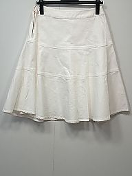 ★【夏物30%】当店通常4400が、TO BE CHIC トゥビーシック スカート 【中古】あす楽対応 レディース