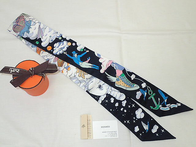 ★【送料無料】HERMES　エルメス　ツイリー/トゥイリー　「SUR MON NUAGE　私の雲」　【中古】【未使用】 レディース