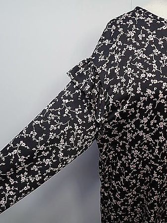 ★【送料無料】【ポイント10倍】【夏物50％】当店通常5280が、Spick＆Span　スピック アンド スパン　フラワープリントフリルドレス　ワンピース　【中古】レディース