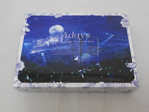 商品説明 タイトル Blu-ray 乃木坂46 / 乃木坂46 7th YEAR BIRTHDAY LIVE (完全生産限定盤) メーカー SMR(SME)(D) 状態ランク D ディスクは綺麗な状態ですが、ケースに擦れあります。 (アンケートハガキ、オビ、チラシなど欠品している場合がございます。) 発送方法 ヤマト運輸、日本郵便、いずれかの発送方法にて発送させていただきます。 送料無料ラインの場合、追跡番号有の最安発送方法とさせていただきますこと、ご了承ください。 代引き発送の際は宅急便料金での発送となります。 (メール便料金、レターパックプラス料金を選択の場合、宅急便料金に変更させていただきます。) 注意 店舗併売品となっておりますので、売り切れとなっている場合もございます。 何点かの同梱により、送料無料ラインに該当した場合に欠品があった場合は、 送料無料ラインの兼ね合いもあるかと思いますので、 一度お取引を全てキャンセルさせていただきます。 ご理解お願いいたします。 状態ランクの表記説明 S新品 A パッケージ開封の未使用品。もしくは未開封で新品同様の状態。B本体にキズやヨゴレがほとんど無い良い状態。パッケージに気にならない擦れなどがある状態。 付属品欠品なしの状態。C 本体にキズやヨゴレがほとんど無い良い状態。 パッケージに気にならない擦れなどがある状態。 付属品欠品のある状態。D 若干の使用感のある状態。 (本体、パッケージなどに若干の傷や汚れ)付属品欠品なしの状態。E 若干の使用感のある状態。 (本体、パッケージなどに若干の傷や汚れ)付属品欠品のある状態。F かなりの使用感のある状態。（目立つ傷・汚れ）付属品欠品なしの状態。G かなりの使用感のある状態。（目立つ傷・汚れ）付属品欠品のある状態。Hかなりダメージのある状態。（状態・作動に関しては保証出来ません）