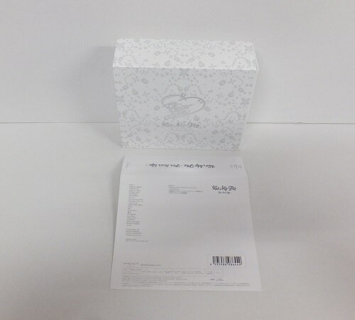 商品説明 タイトル Blu-ray Kis-My-Ft2 -For dear life- (Blu-ray Disc2枚組) (初回盤B) メーカー MENT 状態ランク B 先着特典　オリジナルトートバッグ は付属しません。ディスクは綺麗な状態ですが、ケースに擦れ、傷あります。画像に映るもの全ての出品です。 (アンケートハガキ、オビ、チラシなど欠品している場合がございます。) 発送方法 追跡番号有の最安発送方法とさせていただいております。 注意 店舗併売品となっておりますので、売り切れとなっている場合もございます。 ご理解お願いいたします。 状態ランクの表記説明 S新品 A パッケージ開封の未使用品。もしくは未開封で新品同様の状態。B本体にキズやヨゴレがほとんど無い良い状態。パッケージに気にならない擦れなどがある状態。 付属品欠品なしの状態。C 本体にキズやヨゴレがほとんど無い良い状態。 パッケージに気にならない擦れなどがある状態。 付属品欠品のある状態。D 若干の使用感のある状態。 (本体、パッケージなどに若干の傷や汚れ)付属品欠品なしの状態。E 若干の使用感のある状態。 (本体、パッケージなどに若干の傷や汚れ)付属品欠品のある状態。F かなりの使用感のある状態。（目立つ傷・汚れ）付属品欠品なしの状態。G かなりの使用感のある状態。（目立つ傷・汚れ）付属品欠品のある状態。Hかなりダメージのある状態。（状態・作動に関しては保証出来ません）