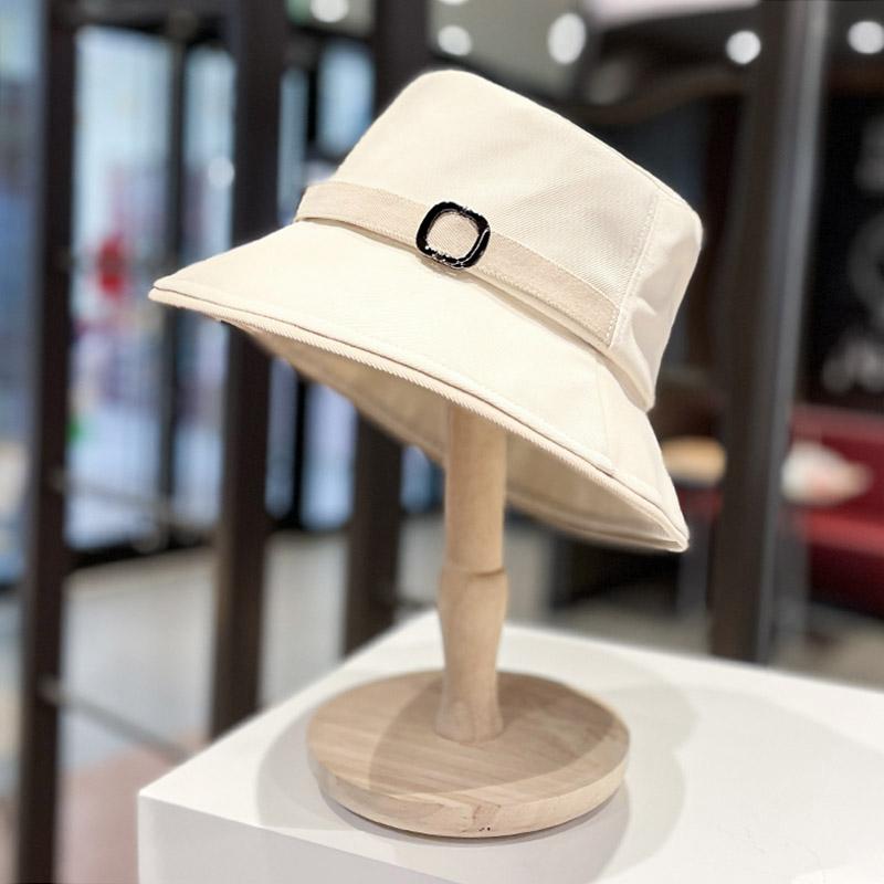 帽子 カジュアル 韓国 ストラップ バックル 帽子 レディース 春秋 フラットトップ つば広 ファッション..