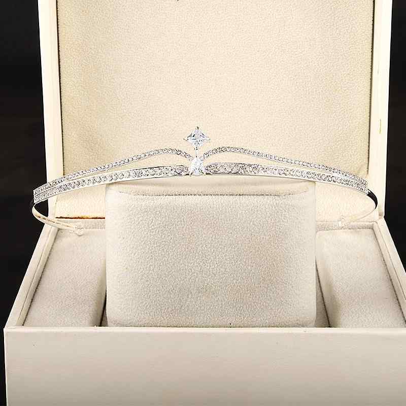 ティアラ クラウン 王冠 誕生日 シンプル 美しい ジュエリー ヘアアクセサリー 髪飾り カチューシャ ウ..