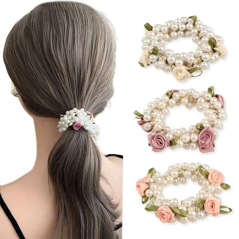 ・カテゴリ: ヘアアクセサリー・スタイル: フェミニン、スイート・デザイン: フラワー、花・カラー展開: ホワイト、ピンク、パープル、レッド