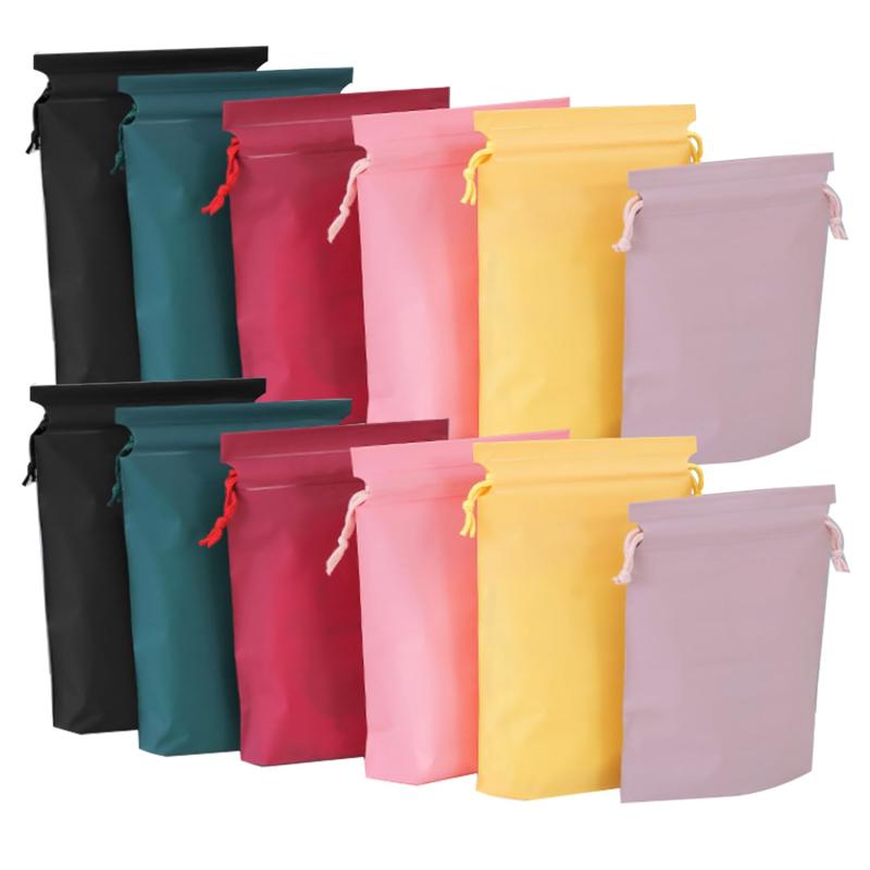 ビニール 収納袋 引きひも袋 12個セット 防塵 防水 巾着袋 折りたたみ 再利用可能 トラベルポーチ 靴 濡れた服 海辺 旅行用 6つの色が2つずつあります