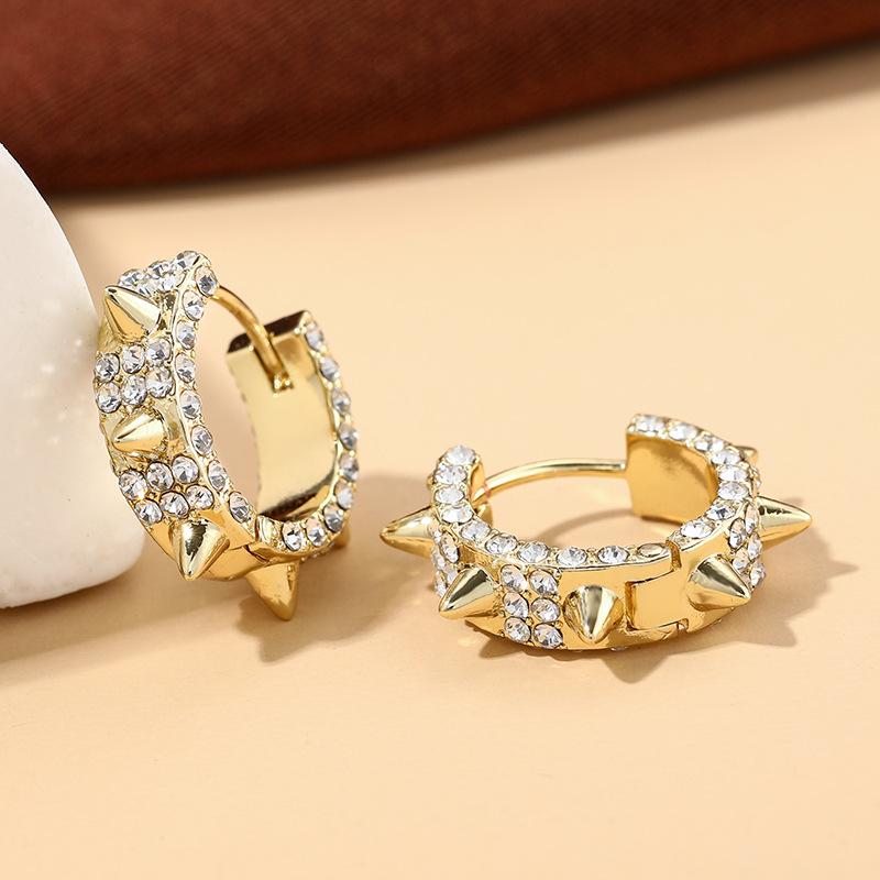 ピアス レディース 女性用 C字型 フープ リベット ジルコニア 真金黄銅 電気メッキ加工 個性的 ヒップ..