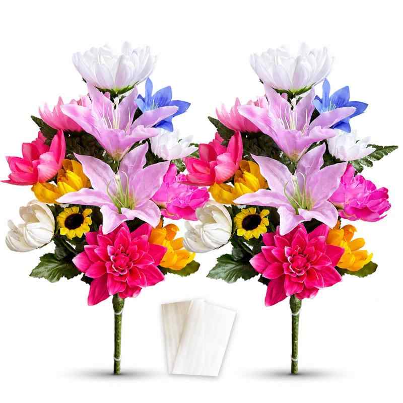 仏花 墓花 造花 菊 お供え花 お盆 お彼岸 法要 お墓参り 仏壇用 お供え用 薄シート付・造花の仏花_墓花 2束組（左右対称ではありません）・造花を主張しすぎ適度なボリューム感・菊を多く使用した伝統的なスタイル・用途：お墓参り、仏壇用、お供え用（お盆、お彼岸、法要など）・付属品：造花の茎に巻く薄シート2枚（花立て・お墓・お仏壇のサイズに合わせて自由にカット可能）・使用方法：届いた後に造花の針金が折れ程度に花の配置を調整し、少しずつ花を開いてひし形に仕上げるとキレイな形になります