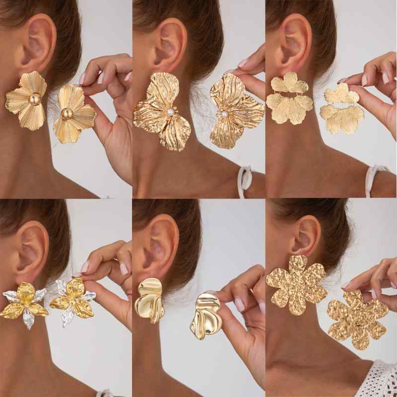 ピアス レディース 大ぶり 個性的 立体フラワー 花モチーフ メタル感 電気メッキ加工 高級感 インスタ風 欧米風 合金製 ゴールド シルバー イヤリング 耳飾り