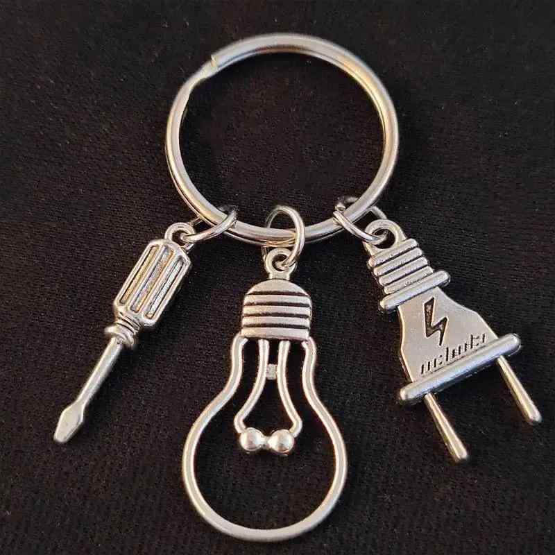 キーホルダー 電気モチーフ 亜鉛合金製 ペンダント ドライバー ガラス電球 プラグ キーチャーム スタイ..