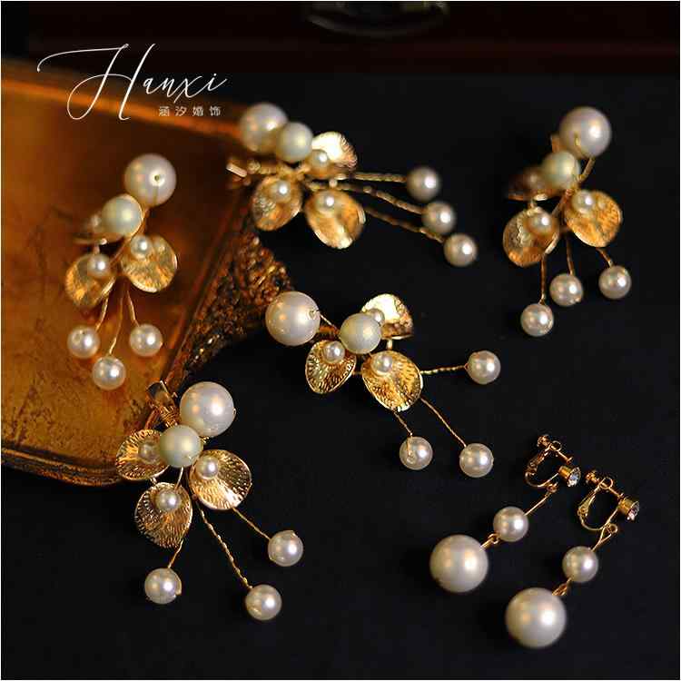 アクセサリー 髪飾り ヘアバンド ジュエリー ブライダル ヘア カチューシャ 結婚式 レディース パール ..