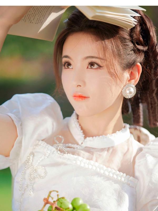 レディース ウィッグ おしゃれ レディース 中華 レトロ プリンセス カール ローマン カール ショート ゴールド パウダー ファミリー ホワイト ショー ビーズ ロリータ ポニーテール