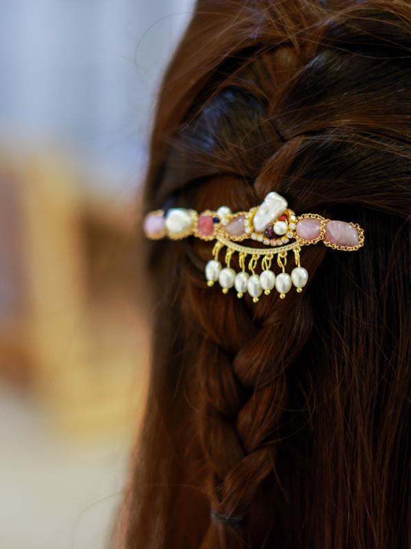 バレッタ ヘアアクセサリー 頭飾り おしゃれ 上品 シンプル ファッション ヘアアレンジ レディース ライフアイテム デイリー