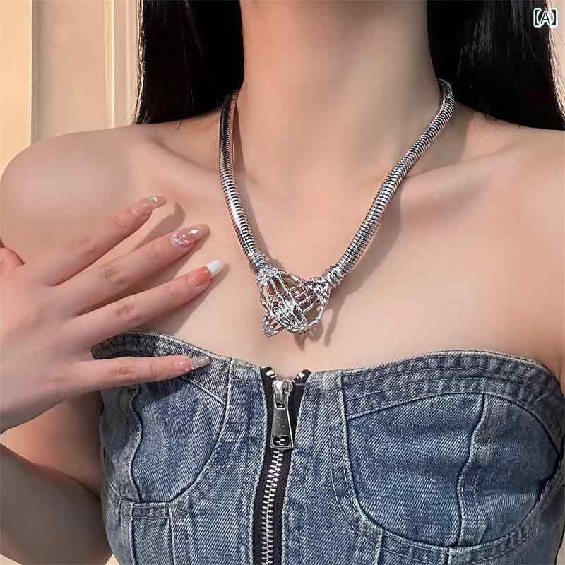 レディース ネックレス チェーン アクセサリー おしゃれ かわいい ガーリー ゴシック 首飾り チョーカー シルバー 磁気 スネーク ボーン 誇張 鎖骨 パンク スタイル 首 飾り ハロウィン 甘くて クール