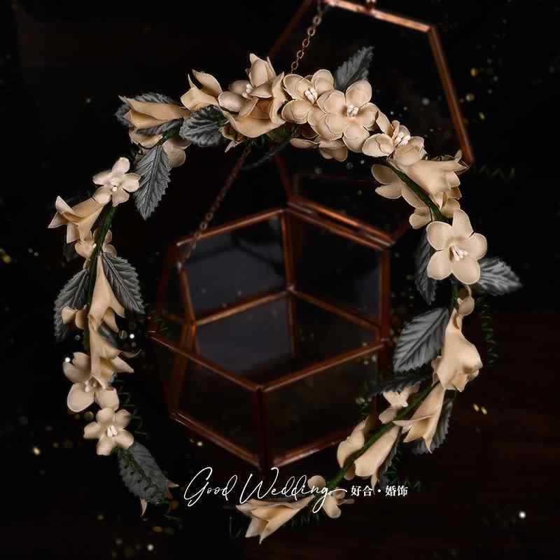 ガーランド カチューシャ ヘアバンド レディース おしゃれ ファッション 韓国 花嫁 ウェディング 花 アクセサリー ブライダル ナチュラル フェミニン