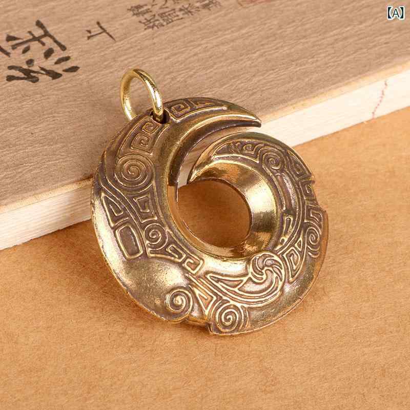 レトロ 車 キーホルダー ペンダント キーアクセサリー キーチェーン ストラップ メンズ レディース兼 チャイナテイスト 装飾品 真鍮