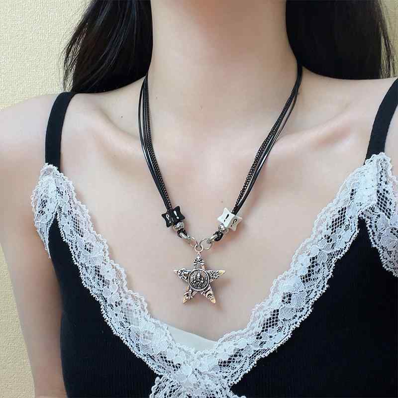 ネックレス フェミニン ゴシック サブカル 星 レディース 韓国 メンズ シンプル 鎖骨 チェーン エレガント メンズ レディース兼 パンク カジュアル