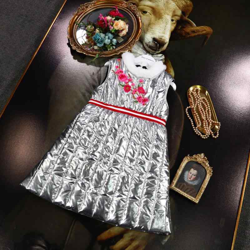 ドレス ワンピース かわいい キッズ ファッション 子供服 女の子 秋冬 キルティング 厚手 シルバー 光沢 綿 刺繍 花 女の子 ベスト