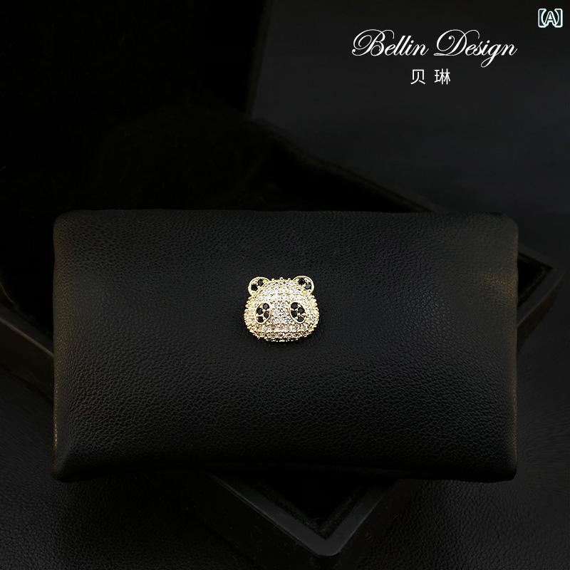 レディース アクセサリー ブローチ おしゃれ ハイエンド 精巧 レッサーパンダ スーツ 襟 露出 防止 ボタン カラー ピン(4)