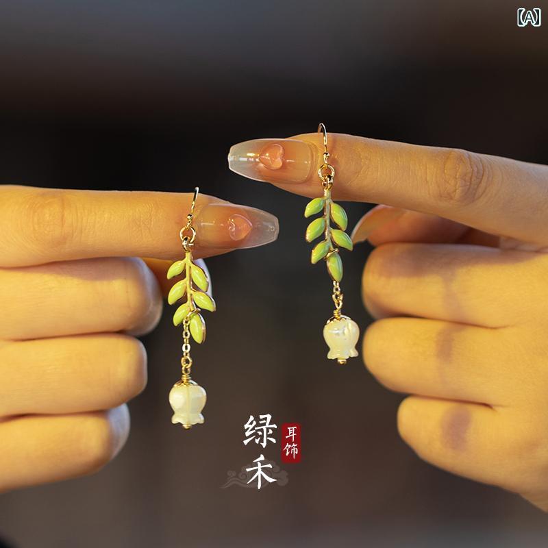 ピアス 中国 エレガント レディース 上品 普段使い使い 個性 華やか 秋冬 シルバー チャイナ風 アンティーク 花モチーフ かわいい(4.0)