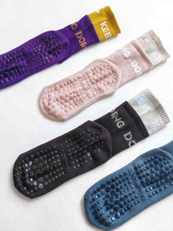 シリコン 滑りにくい スポーツ ソックス レディース ヨガ ランニング ピラティス ソリッドカラー コッ..