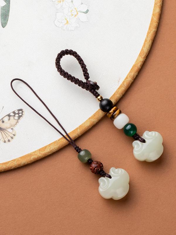 ペンダント レトロ ロック 車 キーホルダー ペンダント メンズ レディース レトロ ショート 携帯電話チェーン ぶら下げ 個性 レトロ 和天翡翠 キーホルダー