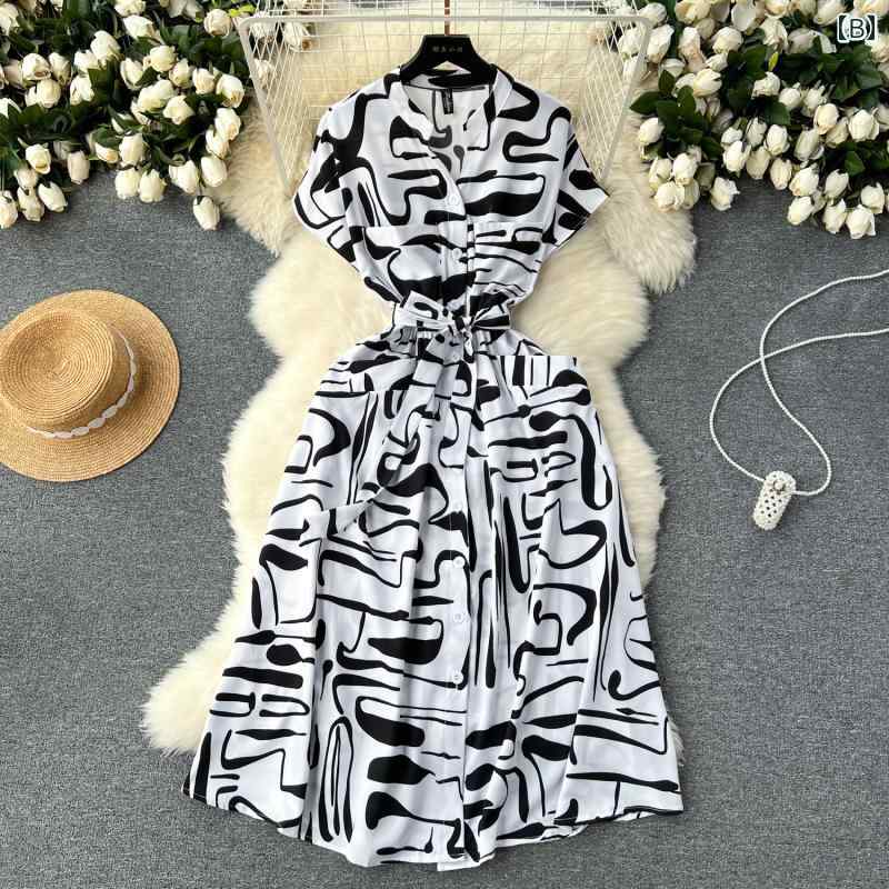 レディース リゾート ワンピース 花柄 アメリカン 女性 ホリデー ドレス プリント ストラップ ウエスト スリム ミドル丈 膝上 スカート