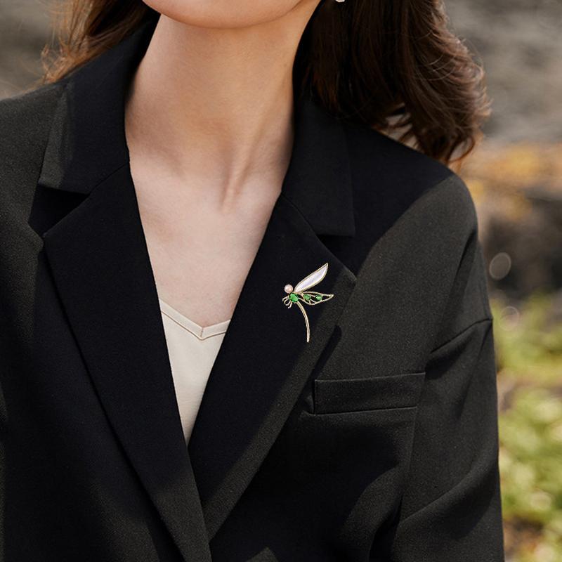 ブローチ レディース おしゃれ 韓国 かわいい トンボ レディース パール コサージュ エレガント ピン バックル シェル バッジ