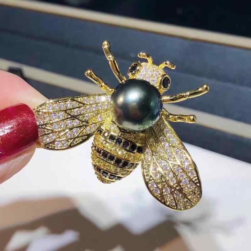 アクセサリー レディース ブローチ 美しい 厚手 金 メッキ マイクロ 装飾 蜂 韓国 ...