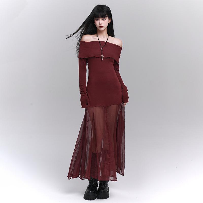 ワンピース ドレス おしゃれ ファッション レディース セクシー 秋 レッド オフショルダー 韓国 スタイリッシュ フェミニン シック エレガント ロングスカート デート