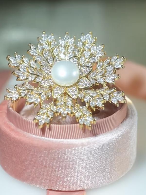 コート レディース 秋 冬 ブローチ おしゃれ スーツ ピン 装飾 クリスマス セーター ハイエンド 女性 コサージュ 贅沢