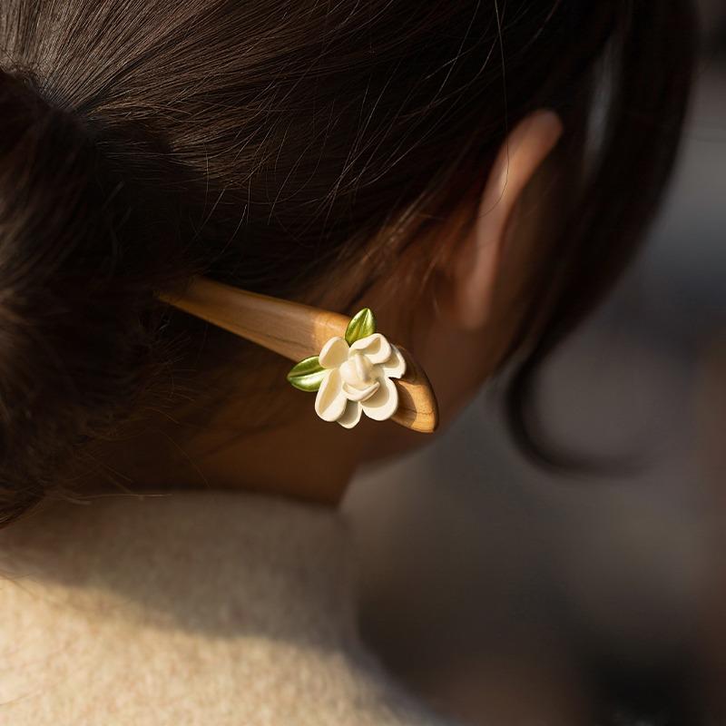 ヘアヘアアクセサリー かんざし ヘアピン 木 頭 髪飾り 花 手工 髪留め 大人式 母の日 ギフト レトロ おしゃれ モダン レトロ レディース シンプル ナチ...