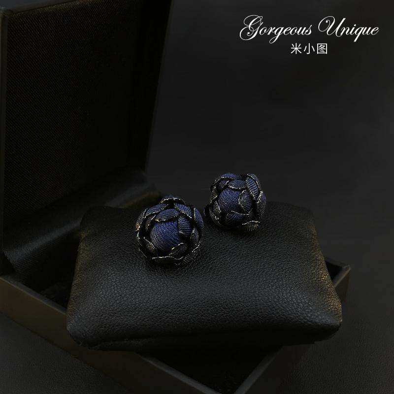 ブローチ 美しい ミニ フラワー ピン バーント エッジ フラワー 固定 ピン 衣装 アクセサリー 露出 防止 レディース ファッション 装飾品