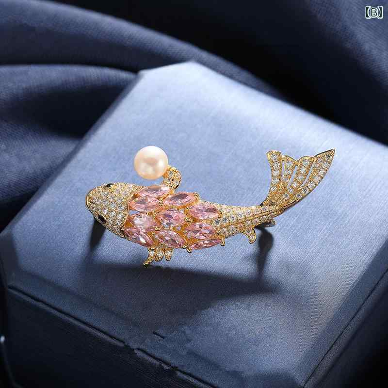 セキュアデポのジャケット レディース ブローチ 大人 かわいい 襟ピン 胸飾り 幸運 鯉 魚 韓国 スーツ コサージュ｜アングル3