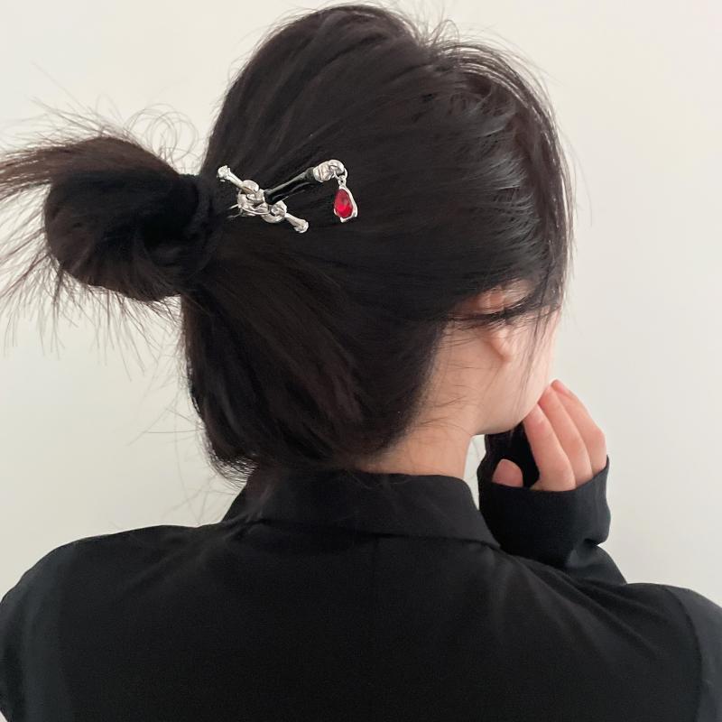 簪 髪飾り レディース かんざし チャイナ風 レトロ 剣 ヘアピン レディース シンプル モダン 金属 プレート 豪華感 アクセサリー
