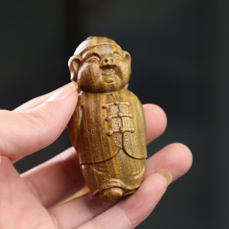 緑白檀 彫刻 無垢材 幸運 玩具 装飾 小さめ 装飾品 置き物 小物 オーナメント 猪八戒 オブジェ