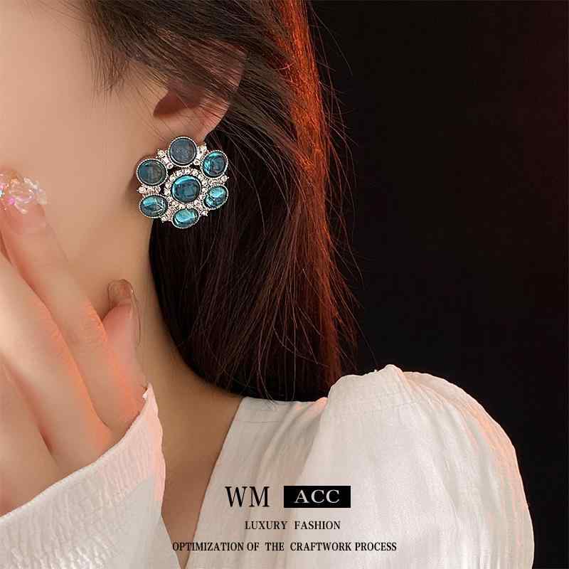 ピアス レディース ファッション アクセサリー オールシーズン 耳飾り シルバー ニードル ジュエリー エスニック