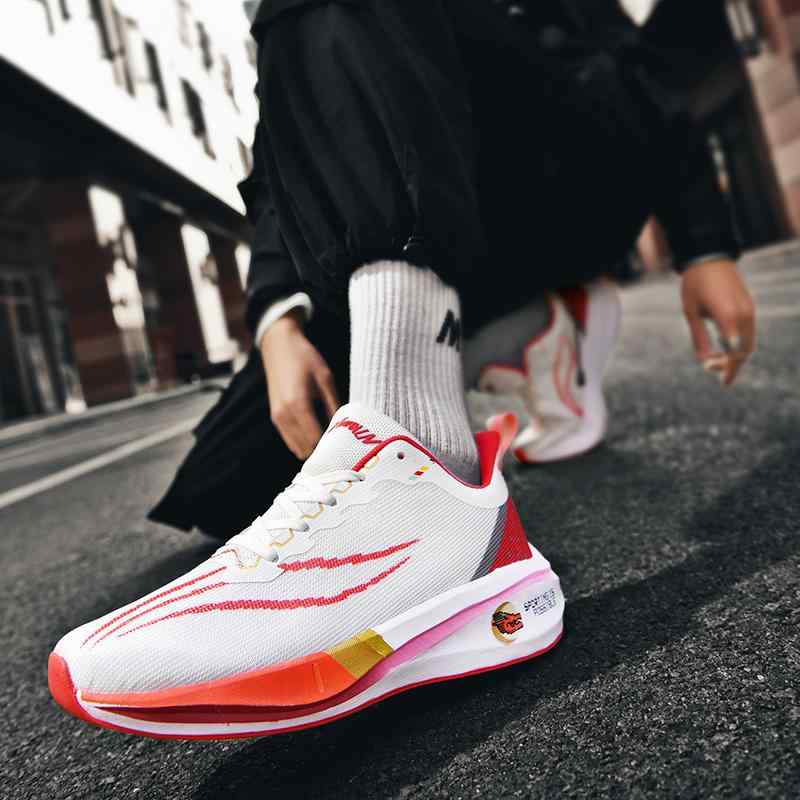 カジュアル シューズ おしゃれ 仕様 カーボンプレート ランニングシューズ マラソンシューズ メンズ レッド メンズシューズ スポーツシューズ