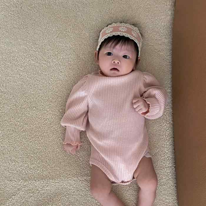 ロンパース ジャンプスーツ 赤ちゃん品 おしゃれ ファッション シンプル 幼児 パフスリーブ 韓国 子供服 春 女の子 かわいい 長袖