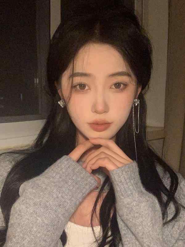 アクセサリー レディース ピアス かわいい イヤリング ハイエンド非対称 メタル タッセル 女性用 レトロ クール シンプル