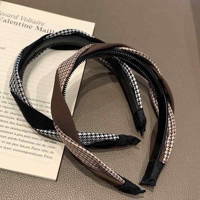 カチューシャ ヘアバンド レディース レトロ 千鳥格子 ツイスト ヘッドバンド 滑りにくい 洗顔 ヘアピン ヘアタイ 韓国 カチューシャ