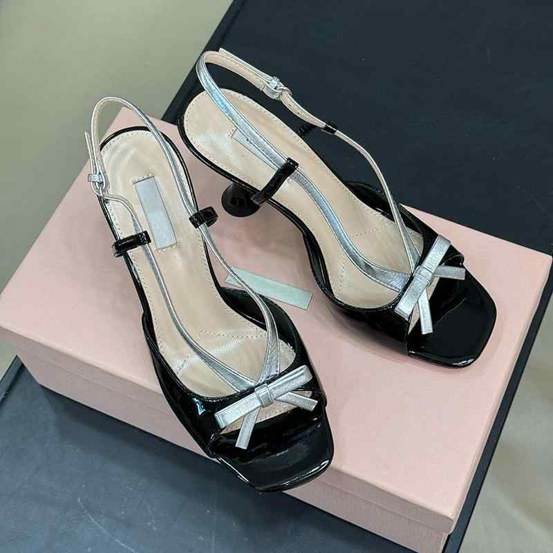 レディース 夏 ミュール サンダル ハイヒール 美脚見え おしゃれ スタイルアップ フレンチ ボウ スクエアトゥ スティレット 女性 スタイル シルバー 空 バック シューズ