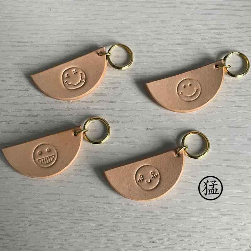 日品 雑貨 キーホルダー シンプル レザークラフト レトロ ペンダント おもしろ かわいい アクセサリー 文房具 バッグ 小物 雑貨