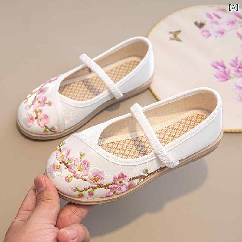 Cute summer children's Mary Jane shoes, comfortable walking shoes for girls, Korean traditional clothing style, retro design, embroidered, Tang Dynasty style, little princess, traditional ethnic style, fabric shoes.