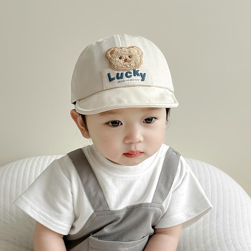 ベビー ファッション 帽子 キャップ ひさし帽 小物 UVカット クマ柄 衣料品 頭 ヘッド 保護 かわいい 幼児 赤ちゃん 装飾 春秋 屋外 外出 レジャー キッズ