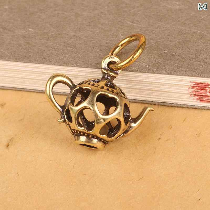 レトロ 車 キーホルダー ペンダント キーアクセサリー キーチェーン ストラップ メンズ レディース兼 チャイナテイスト 装飾品 真鍮