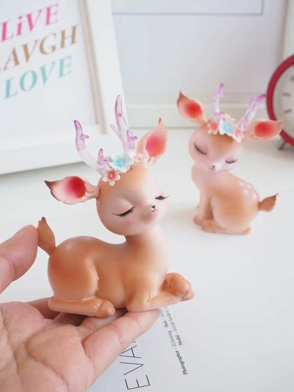 置物 オーナメント 室内 車内 装飾品 インテリア 小物 オフィス デスク 普段使い生活 かわいい レトロ さわやか モチーフ 癒し 動物 ストレス緩和 鹿