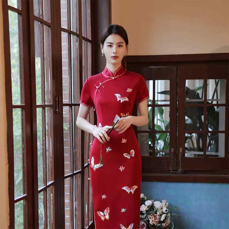 ドレス チャイナ エレガント 美しい 撮影衣装 レトロ スリム アセテート 蝶 刺繍 ハイエンド ロング 赤 女性